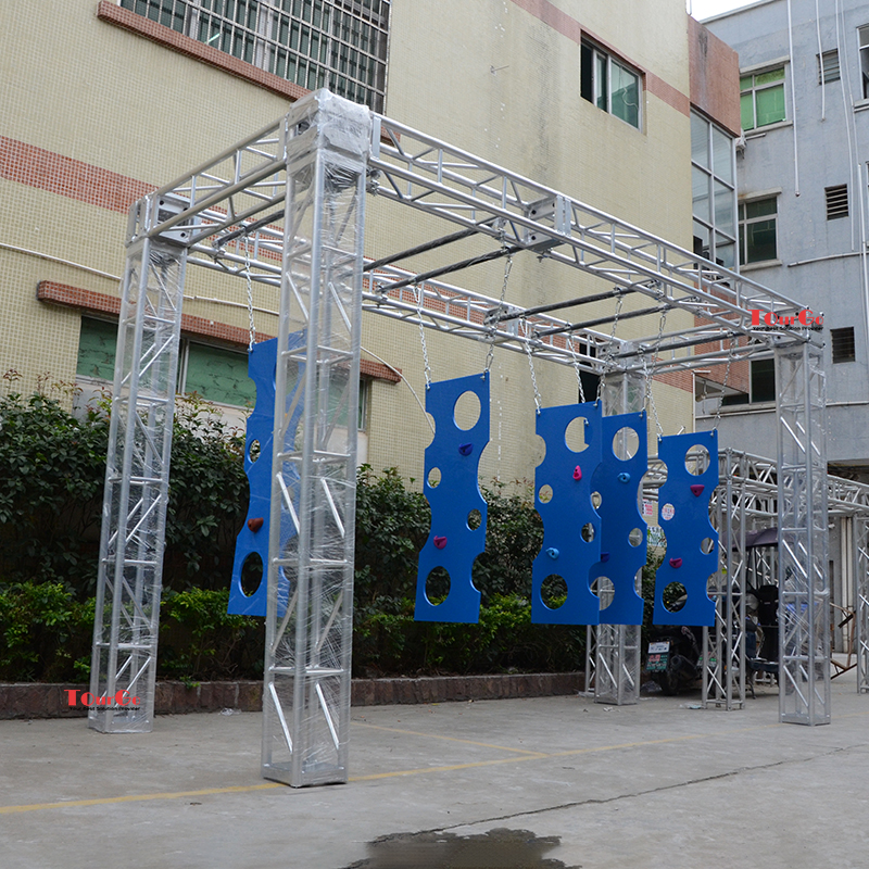 Hanging Doors American Indoor  - Kids Outdoor Ninja Warrior Course recension och pris